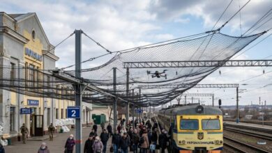 Прифронтові вокзали України закривають антидроновими сітками, які вже "вполювали" перші російські дрони (Фото)