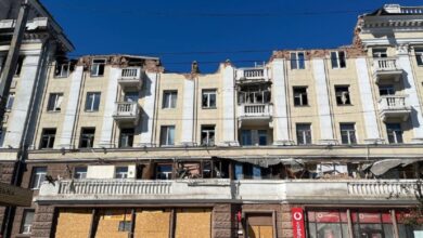 У Дніпрі за 45 млн грн відремонтують житловий будинок, половину якого знищила російська ракета (Фото)
