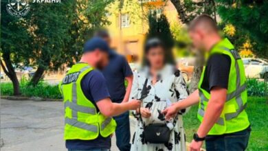 На Прикарпатті сурогатне материнство виявилося торгівлею людьми: жінка намагалася продати новонародженого сина за $20 000 (Фото)