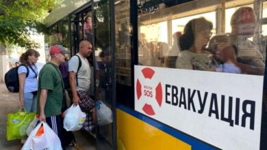 З 16 населених пунктів Дніпропетровщини оголосили евакуацію родин із дітьми: люди мають виїхати впродовж місяця