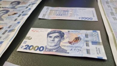 Чому купюрою 2000 гривень з Василем Стусом не можна буде розраховуватися в терміналах (Фото)