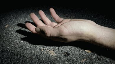 У Дніпрі біля сміттєвих баків помер чоловік (Фото)