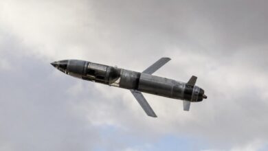 Армія РФ атакувала місто на Дніпропетровщині кількома ракетами поспіль без повітряної тривоги: загинула людина (Відео)