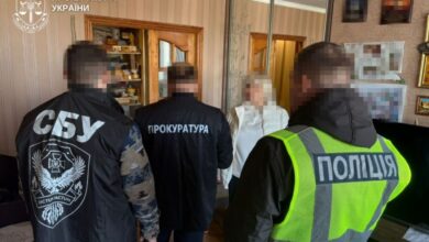 На Хмельниччині заступниця міського голови зі спільниками розікрала 2,6 млн грн на будинку для ВПО з Дніпропетровщини (Фото)