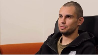 У Києві військовий намагався розшукати дівчину, яка йому сподобалася, за книжкою: чим усе закінчилося (Відео)