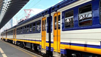 а Дніпропетровщині на невідомий термін скасували 6 електричок